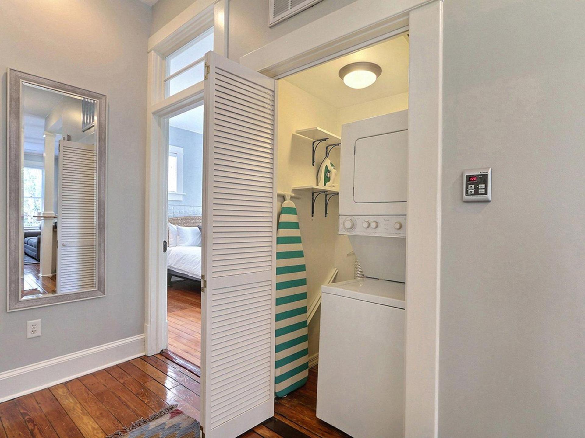 Apartment Lafayette Row Unit 1 Savannah