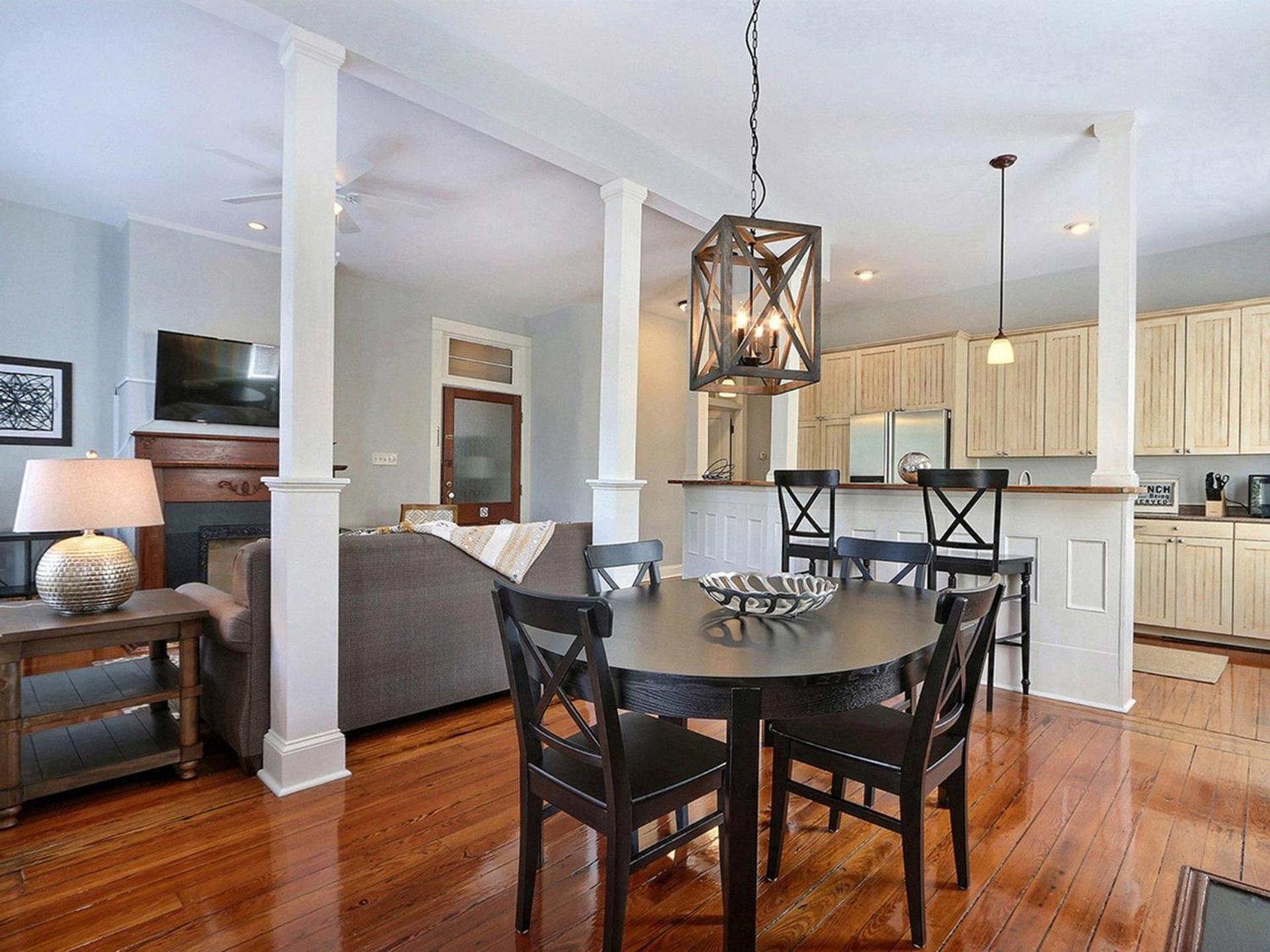 Lafayette Row Unit 1 * Savannah