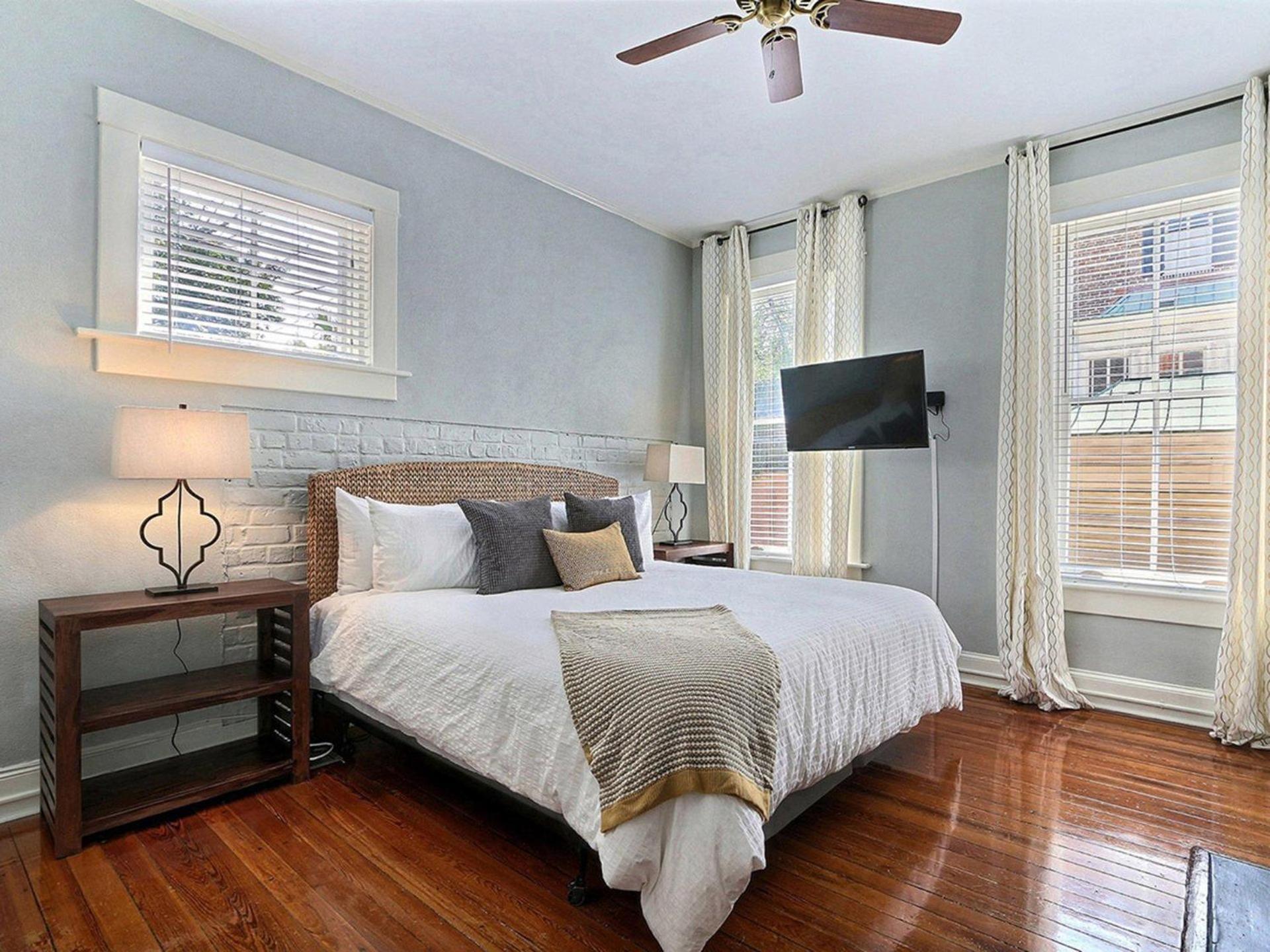 Apartment Lafayette Row Unit 1 Savannah